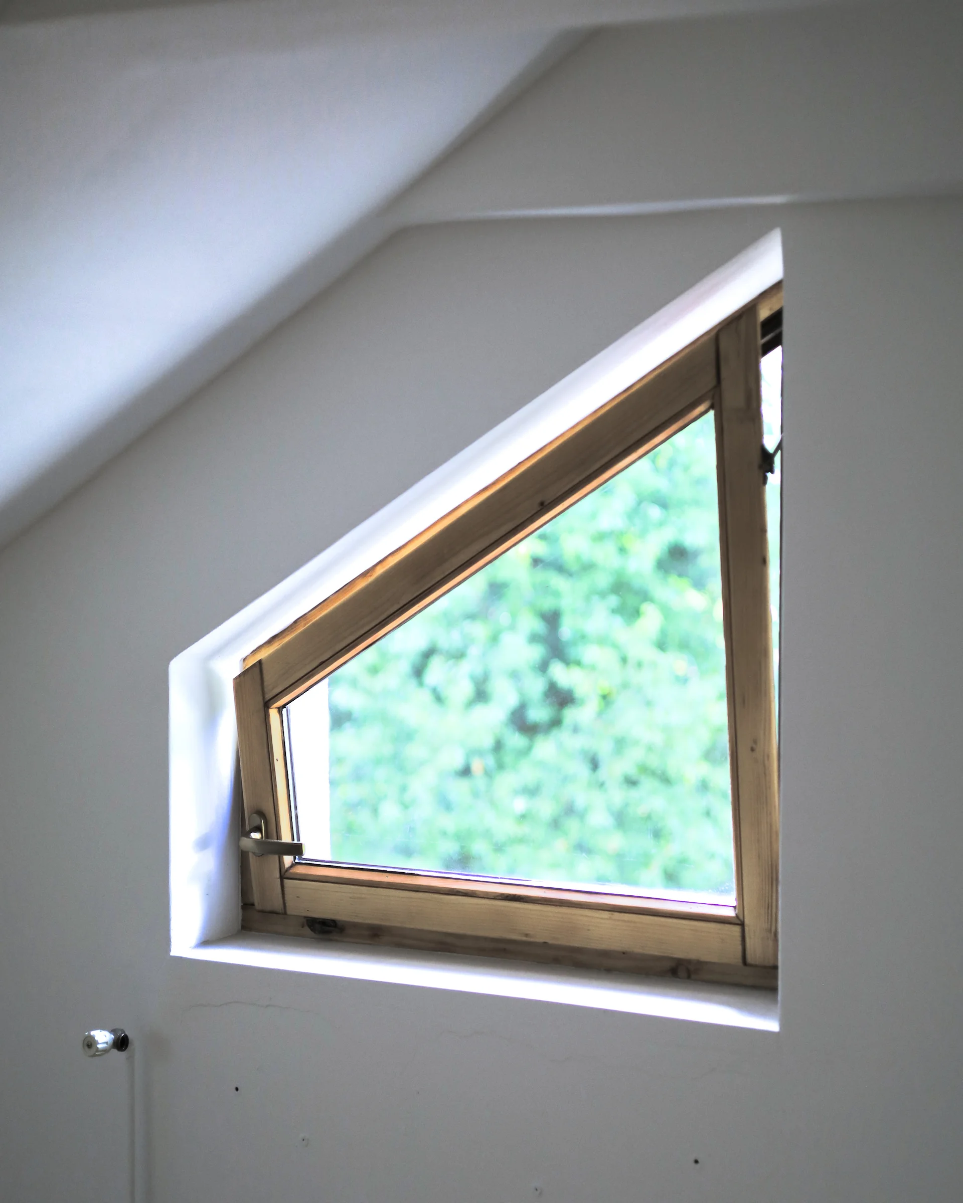 Triangle window detail