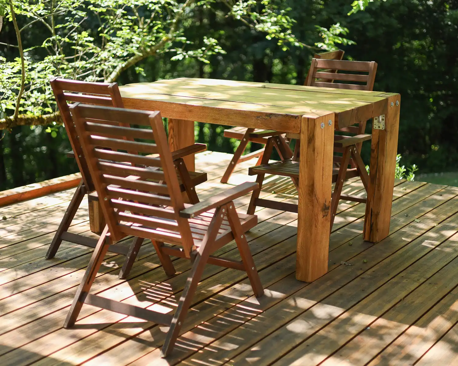 Oak table on terrace 2