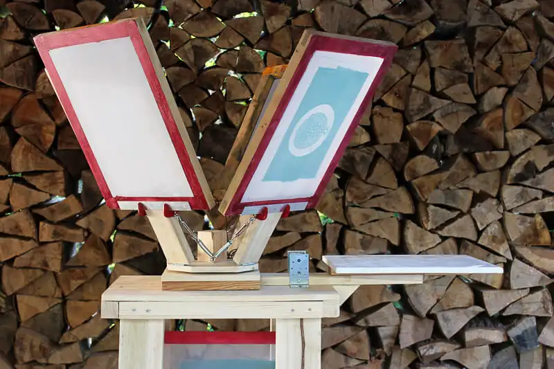 Screen printing device side